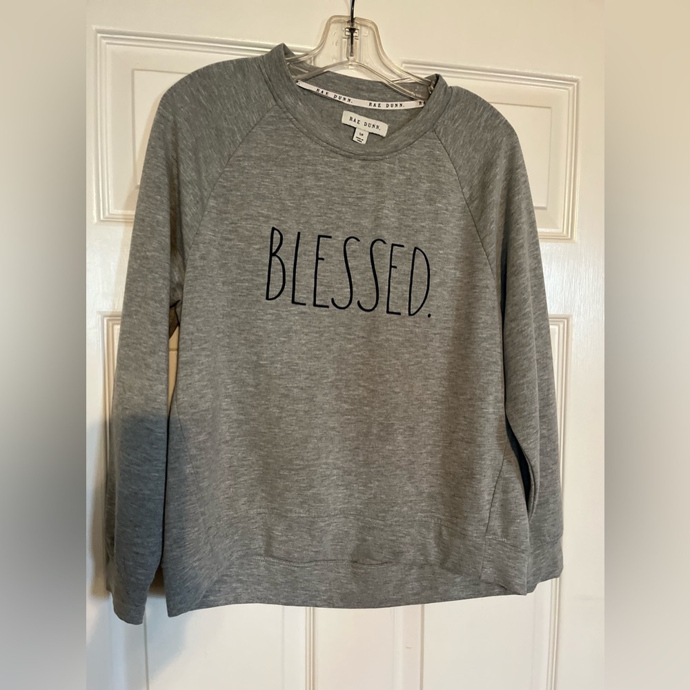 Women’s size small top or PJ top